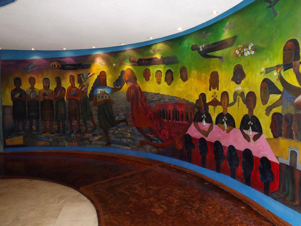 Hotel Royal Pedregal Mexiko-Stadt Exterior foto Mural at the National Museum of Ghana